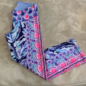 Lilly Pulitzer cropped leggings!